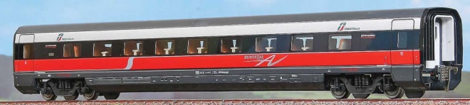 Standard car for for Eurostar "Frecciarossa" train (car #11)<br /><a href='images/pictures/ACME/LAC70066.jpg' target='_blank'>Full size image</a>